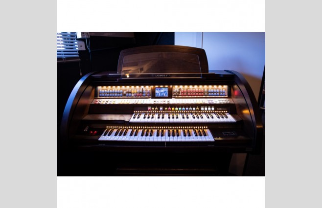 Used Lowrey Holiday Classic Organ All Inclusive Top Grade Package (SN:00A300 609E9 50653) - Image 1